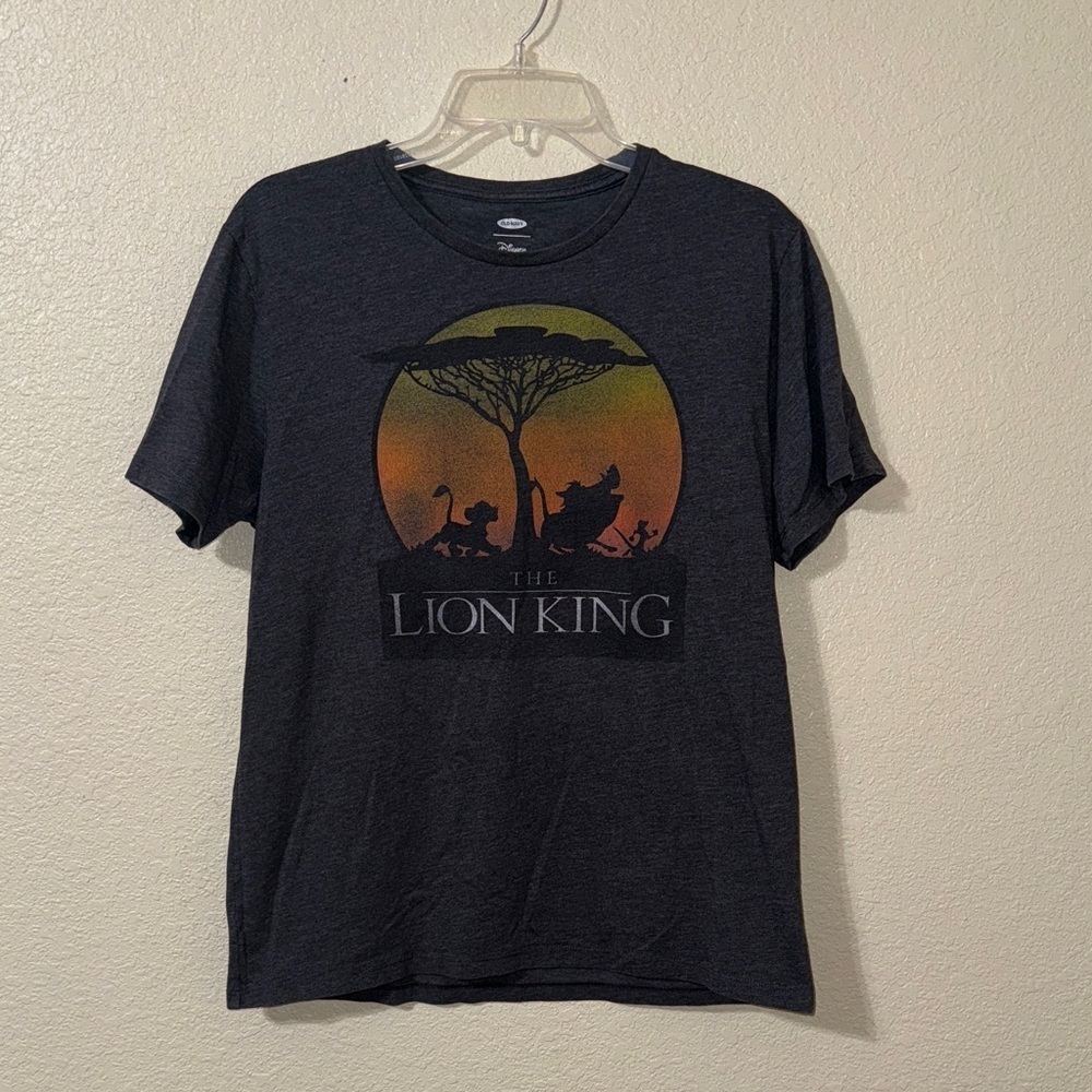 Disney Lion King Graphic T Shirt Women’s Movie Tee Casual